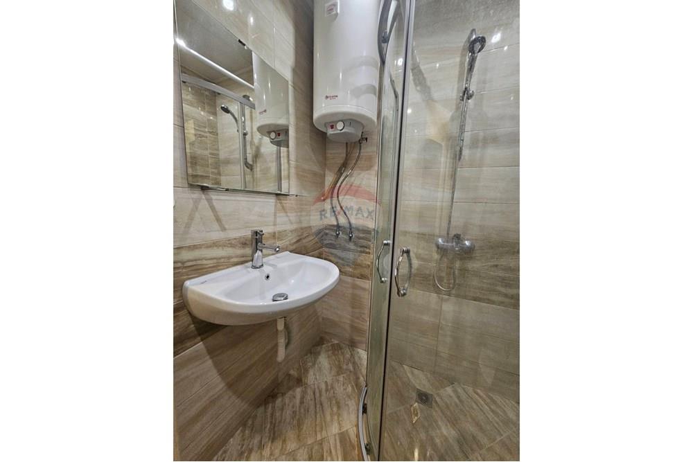 Апартамент - Под наем - гр. Варна, Област Варна, България - viber_image_2025-10-24_14-21-18-861.jpg - Баня - 360511013-81