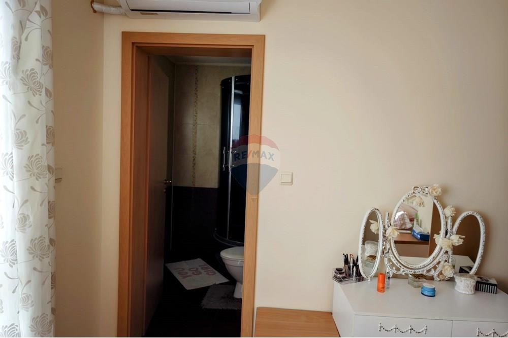 Вила - За продажба - гр. Каварна, Област Добрич, България - Изображение от WhatsApp на 2025-07-21 в 18.25.14_ee8ba63a.jpg - 360391052-16