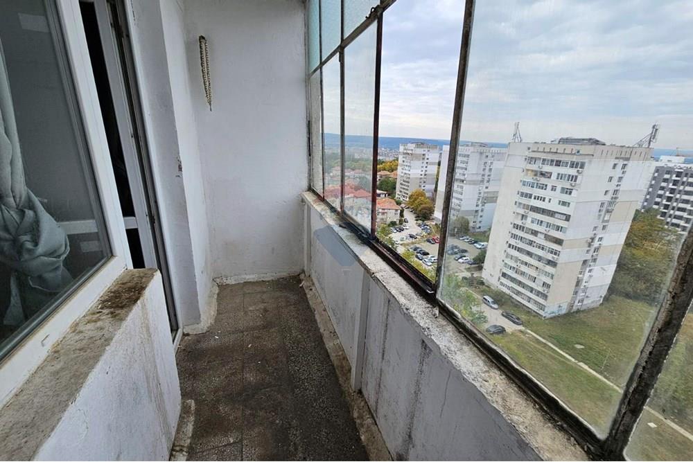 Апартамент - За продажба - гр. Варна, Област Варна, България - viber_image_2025-10-13_12-32-20-401.jpg - Балкон - 360391034-50