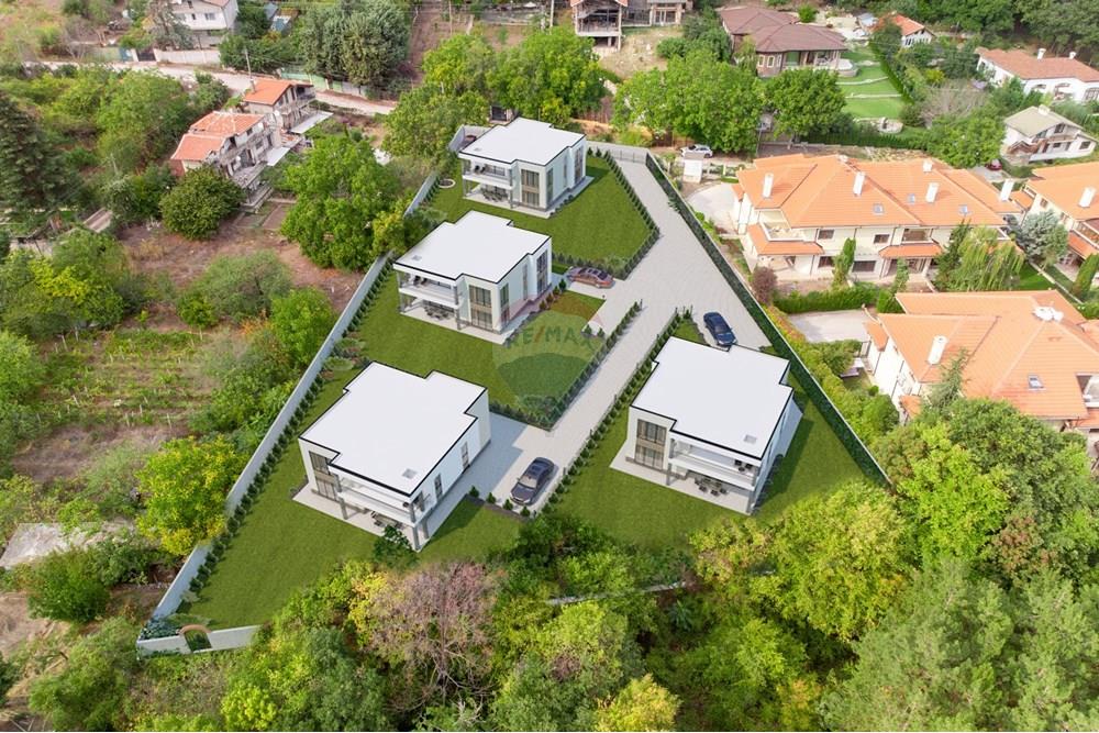टाउन हाउस - बिक्री के लिए - м-т Манастирски рид, Област Варна, България - SIT FROM SKY (1).jpg - 360481026-16