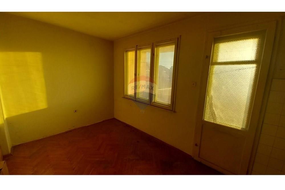 Апартамент - За продажба - гр. Разград, Област Разград, България - viber_изображение_2025-12-16_16-10-48-624.jpg - 360491001-91