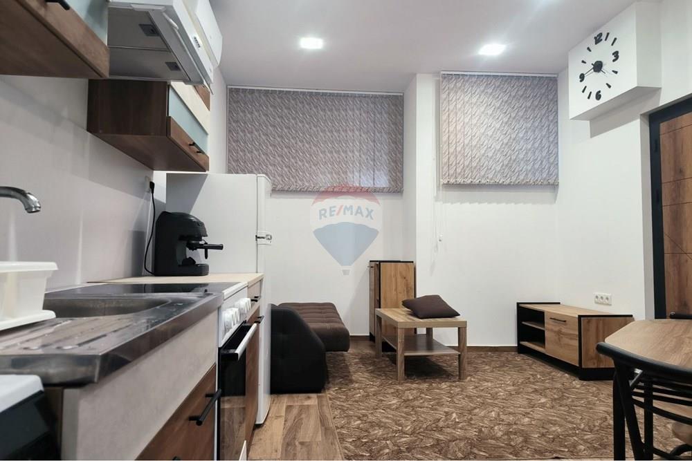 Студио/Ателие - Под наем - гр. Бургас, Област Бургас, България - 18.jpg - 360291009-210