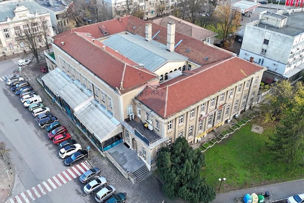 Офис сграда - Под наем - гр. Русе, Област Русе, България - dji_fly_20251204_152512_0731_1765885482854_photo.JPEG - 360451033-113