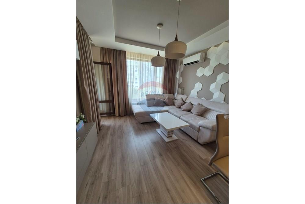 Апартамент - За продажба - гр. София, Област София град, България - Хол с кухненски бокс .jpg - 360501015-16