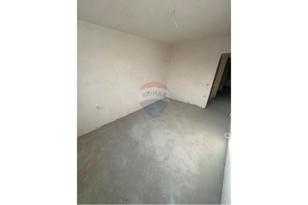 Апартамент - За продажба - гр. Варна, Област Варна, България - viber_изображение_2025-12-18_14-55-56-490.jpg - 360511009-189