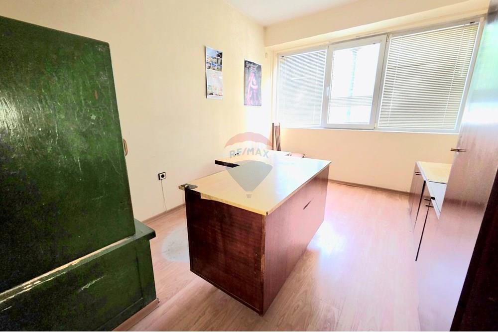 Офис - Под наем - гр. Варна, Област Варна, България - viber_image_2025-10-24_15-58-40-516.jpg - Офис - 360511018-11