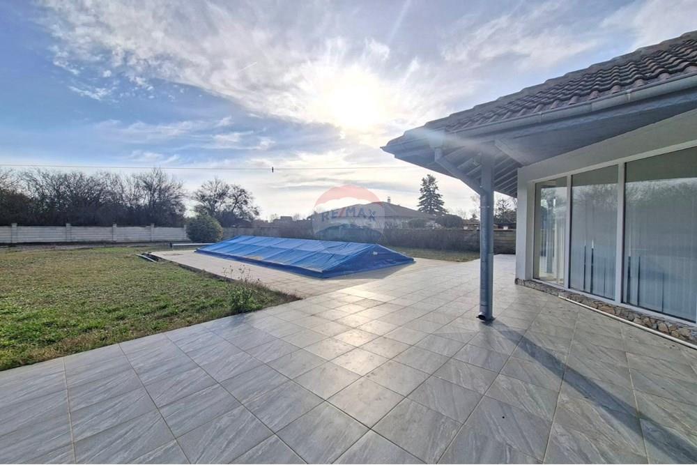 Селска къща - За продажба - с. Соколово, Област Добрич, България - 01.jpg - Друга - 360321001-530