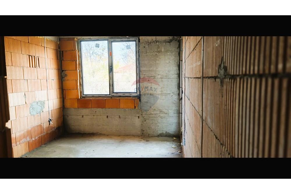 Апартамент - За продажба - гр. Варна, Област Варна, България - viber_изображение_2025-11-24_09-48-24-350.jpg - Спалня - 360321001-523