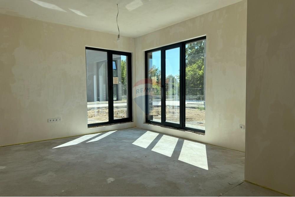 टाउन हाउस - बिक्री के लिए - м-т Манастирски рид, Област Варна, България - 0-02-05-6e2f46e478f8469473aa5487fbb1ec17e7684a9225ed732eb423f3f5e9354d6f_1711488ae4c7bb31.jpg - 360481026-16