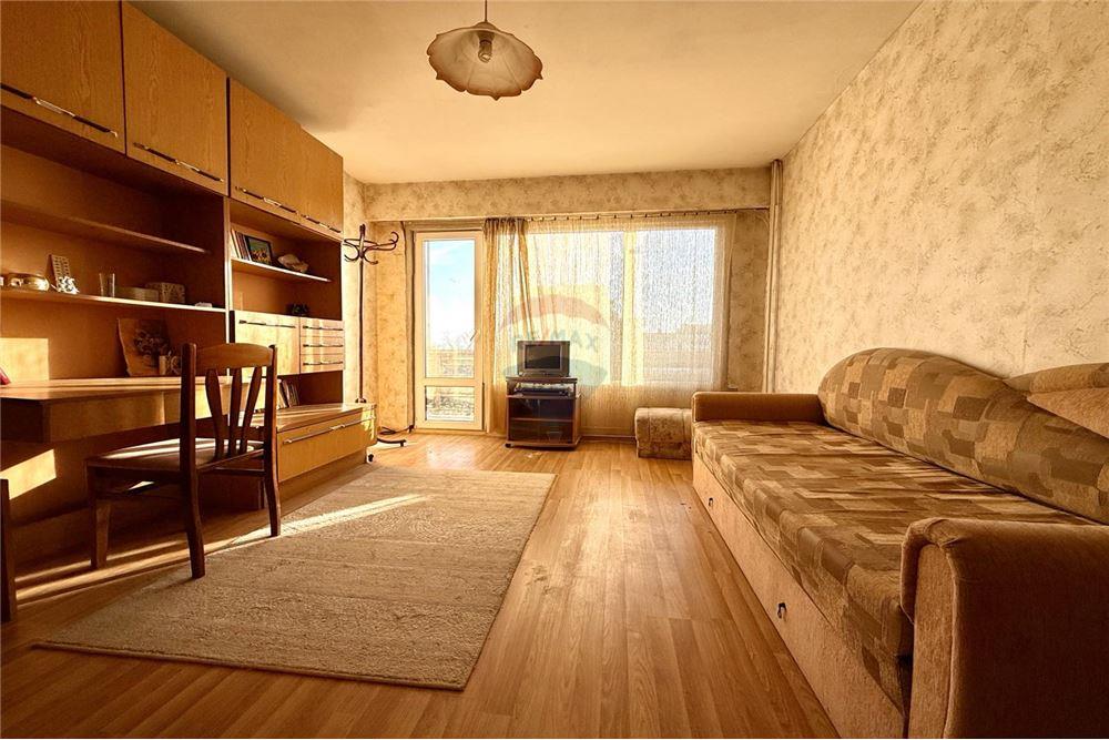 Апартамент - За продажба - гр. Варна, Област Варна, България - Уютна спална с изход към открита тераса с частична панорамна гледка - Спалня - 360321025-285