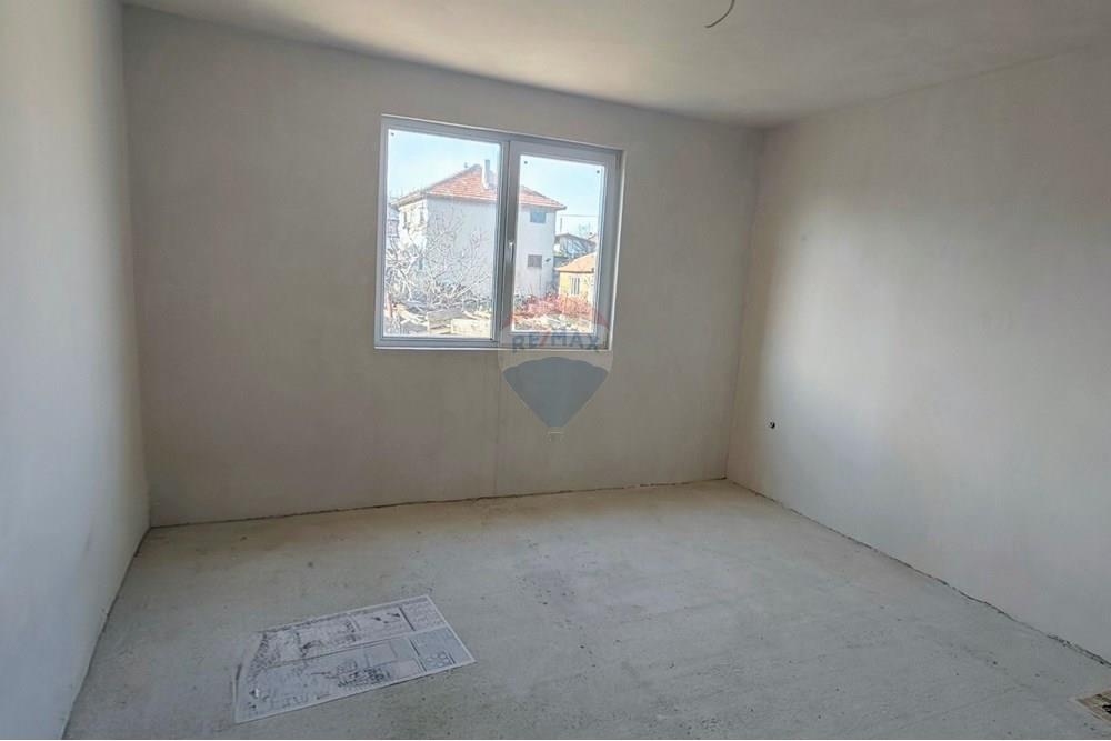 Етаж от къща - За продажба - гр. Каварна, Област Добрич, България - viber_изображение_2025-12-17_08-42-25-659.jpg - 360391052-25