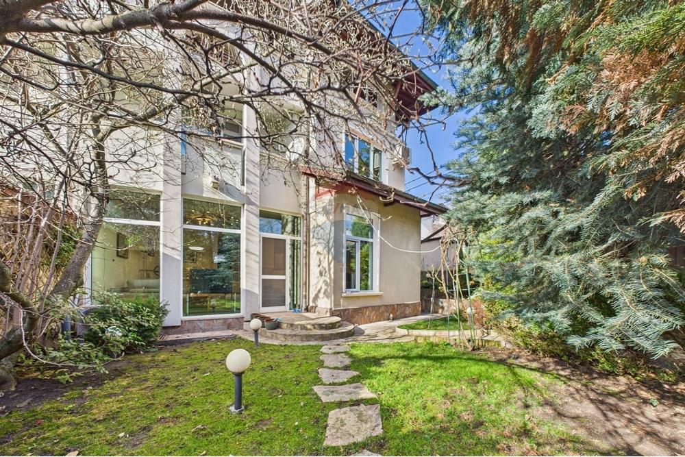 Градска къща - За продажба - гр. София, Област София град, България - CAM02315G0-PR0098-STILL033.jpg - 360241021-100