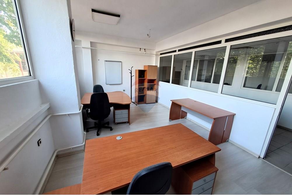 Индустриална сграда - Под наем - гр. Русе, Област Русе, България - 20251021_135013.JPG - 360451036-38