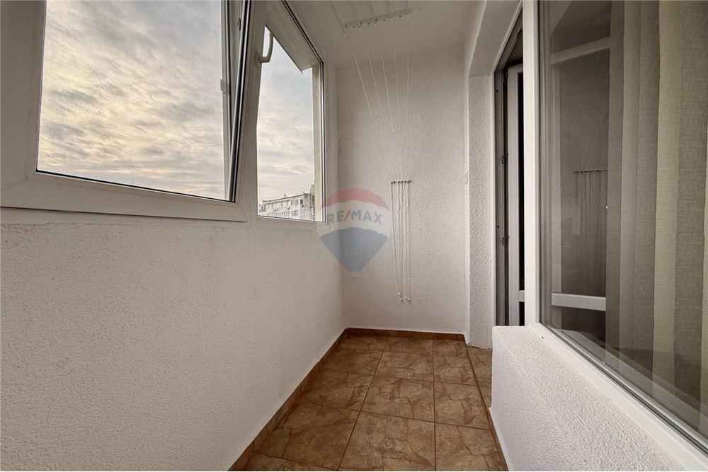 Апартамент - За продажба - гр. Варна, Област Варна, България - Закрита югозападна тераса с достъп от всекидневна - Тераса - 360321025-274