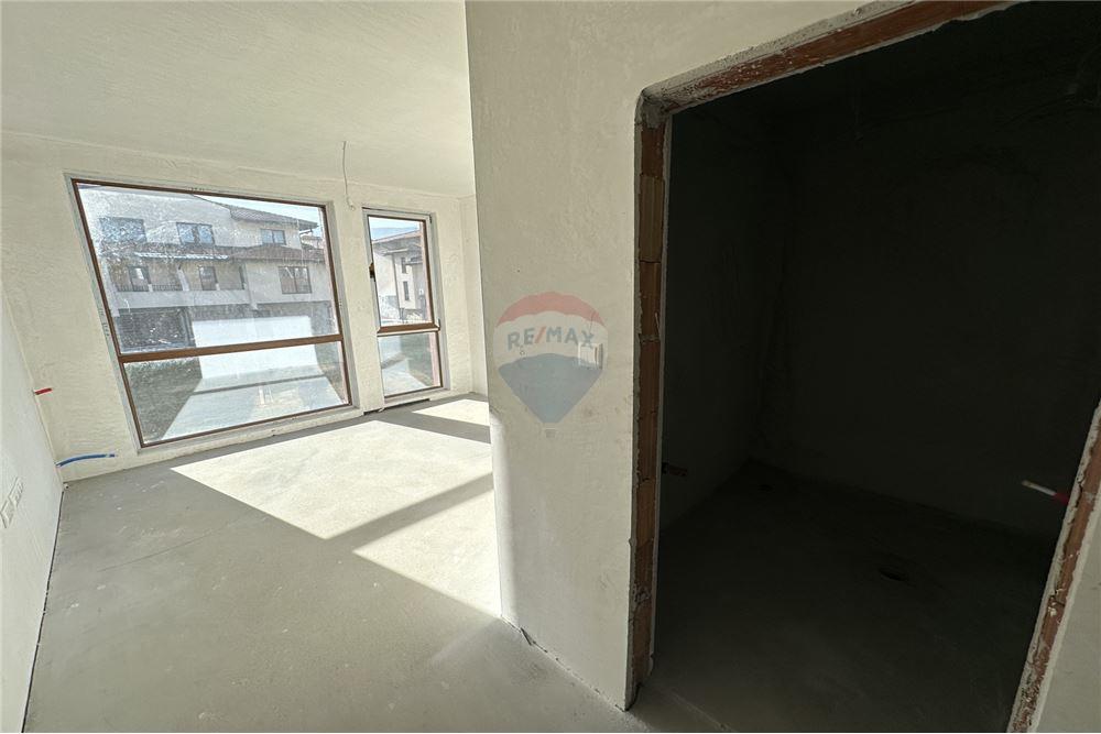 Градска къща - За продажба - гр. София, Област София град, България - 52 - 360241007-88