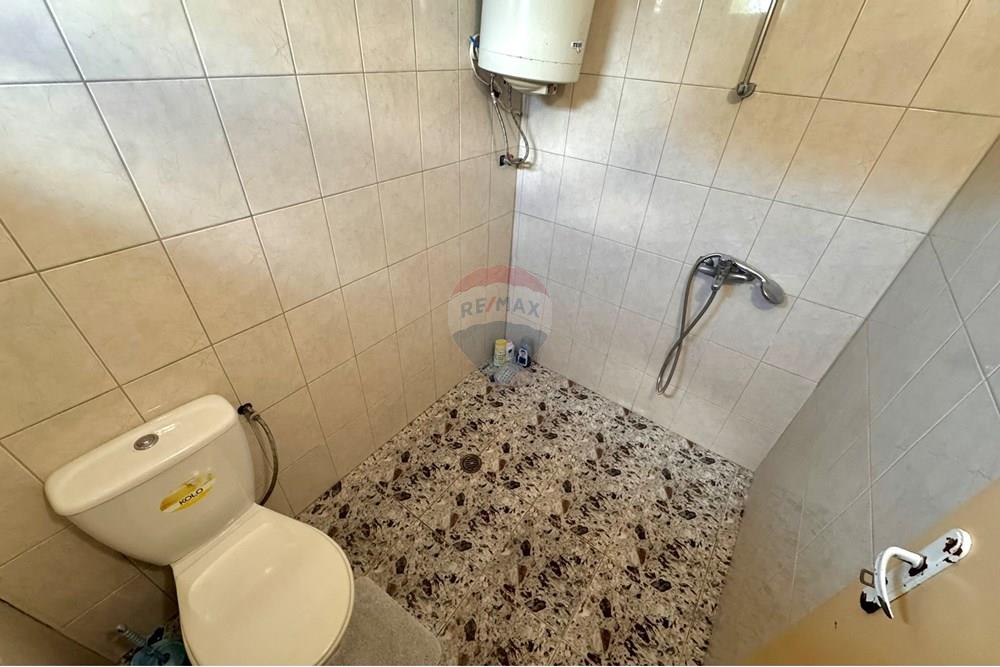 Hus på landet - Til salgs - с. Червена вода, Област Русе, България - IMG_3299.JPEG - Bad - 360451033-97