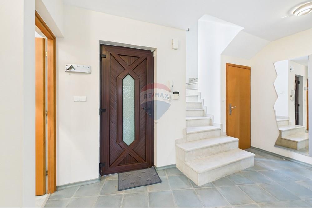 Градска къща - За продажба - гр. София, Област София град, България - CAM02315G0-PR0098-STILL015.jpg - 360241021-100