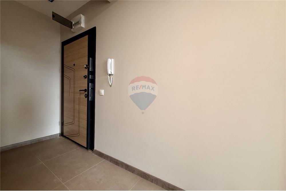 Апартамент - За продажба - гр. Варна, Област Варна, България - Входно антре и функционален коридор - Коридор - 360321025-272