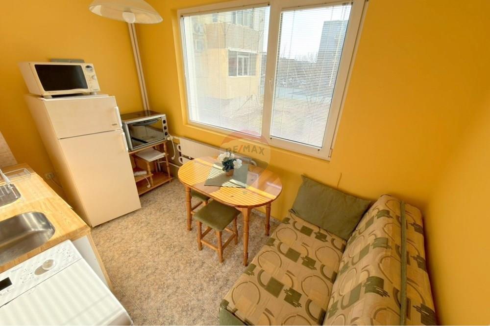 Апартамент - Под наем - гр. Варна, Област Варна, България - viber_изображение_2026-01-21_15-25-36-979.jpg - Кухня - 360511003-318