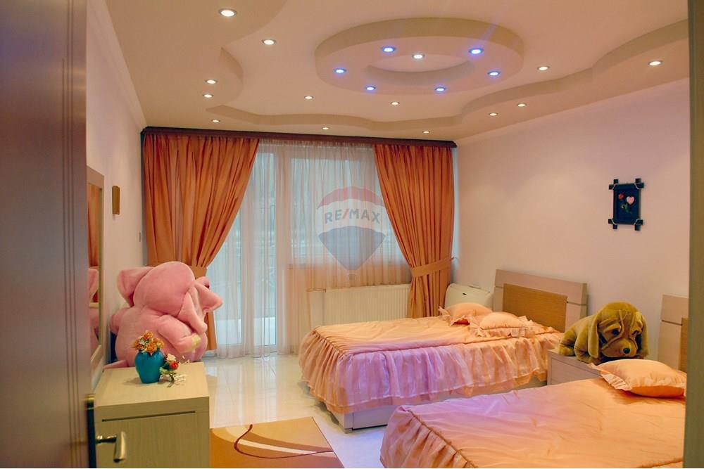 Индустриална сграда - За продажба - гр. Сандански, Област Благоевград, България - 2007-11-27 03.43.38.jpg - 360561012-187