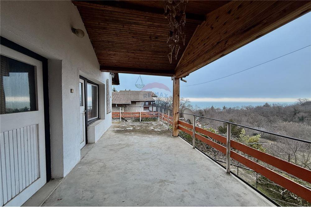 Вила - За продажба - гр. Варна, Област Варна, България - Открита тераса с панорамна нескриваема морска и горска гледка и достъп от двете спални/ етаж 2 - Тераса - 360321025-286
