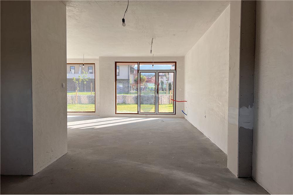 Градска къща - За продажба - гр. София, Област София град, България - 45 - 360241007-97