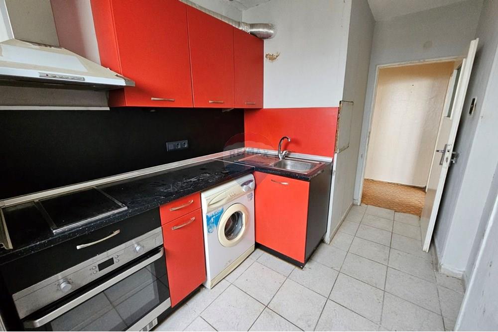 Апартамент - За продажба - гр. Варна, Област Варна, България - viber_image_2025-10-13_12-32-20-146.jpg - Кухня - 360391034-50