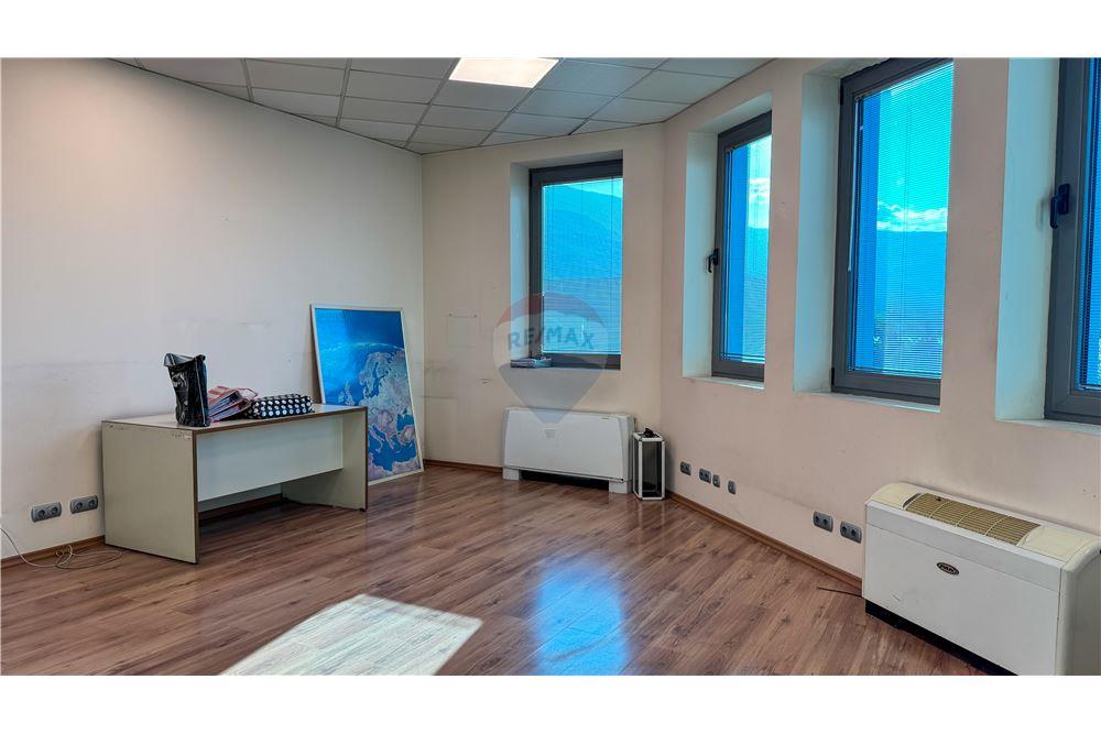 Индустриална сграда - Под наем - гр. Петрич, Област Благоевград, България - 16 - 360561012-207