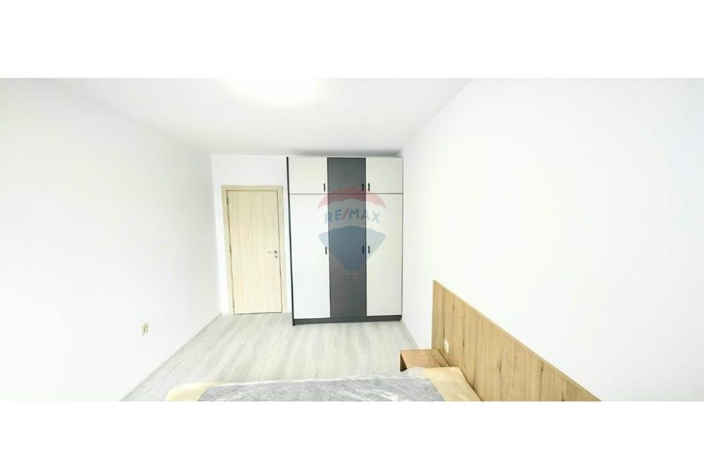 Апартамент - За продажба - гр. Варна, Област Варна, България - viber_изображение_2025-10-29_15-32-34-642.jpg - Родителска спалня - 360511010-93