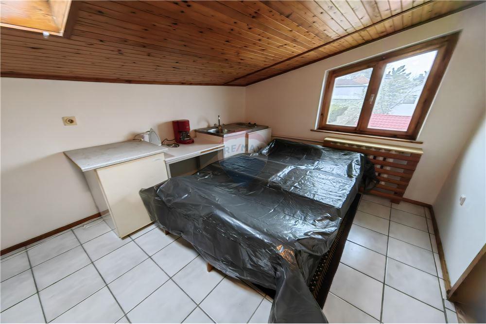 Етаж от къща - Под наем - гр. Варна, Област Варна, България - 3 - 360471021-47