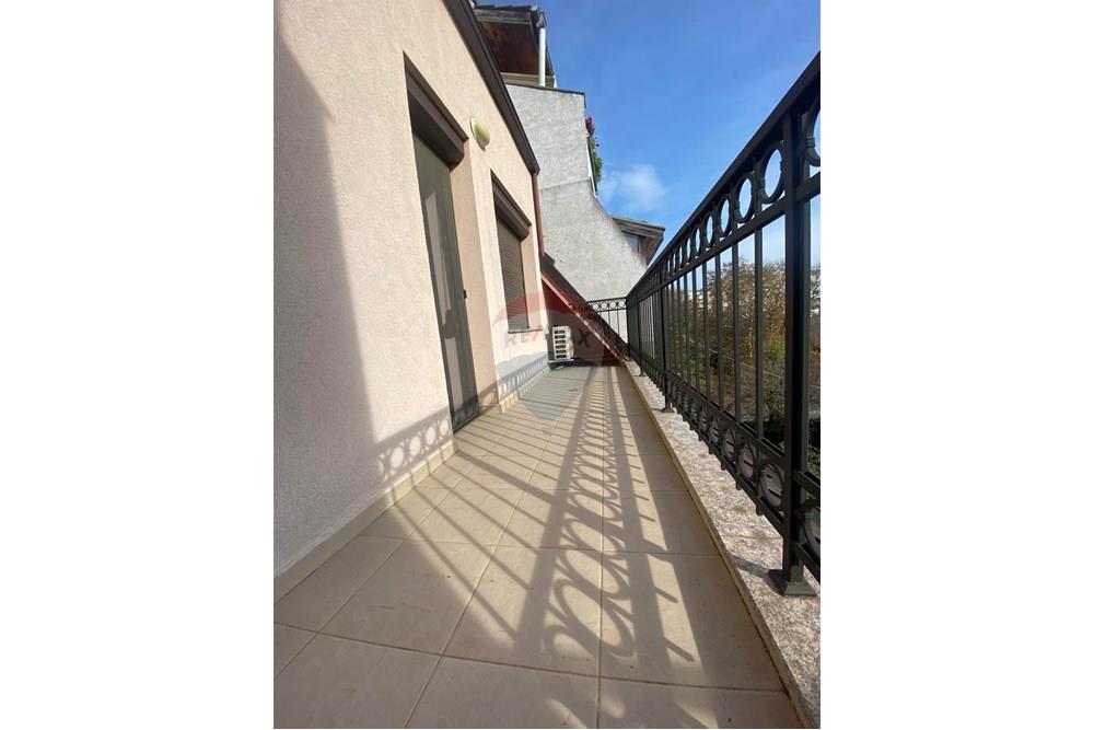 Апартамент - Под наем - гр. Варна, Област Варна, България - viber_image_2025-11-21_19-37-24-910.jpg - Тераса - 360511011-10