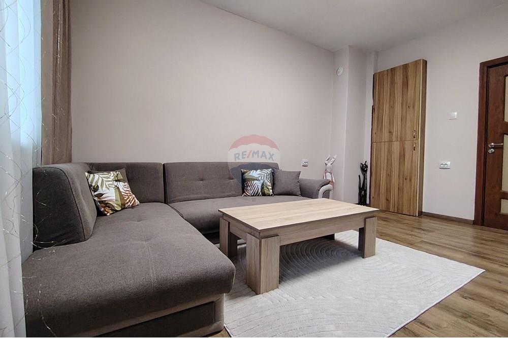 Апартамент - Под наем - гр. Шумен, Област Шумен, България - viber_изображение_2025-11-24_09-25-12-648.jpg - Всекидневна - 360441021-2