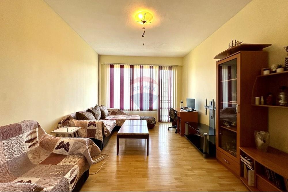 Condo/Apartment - For Sale - гр. Велико Търново, Област Велико Търново, Болгария - viber_изображение_2025-10-24_11-54-00-279.jpg - Living Room - 360431008-394