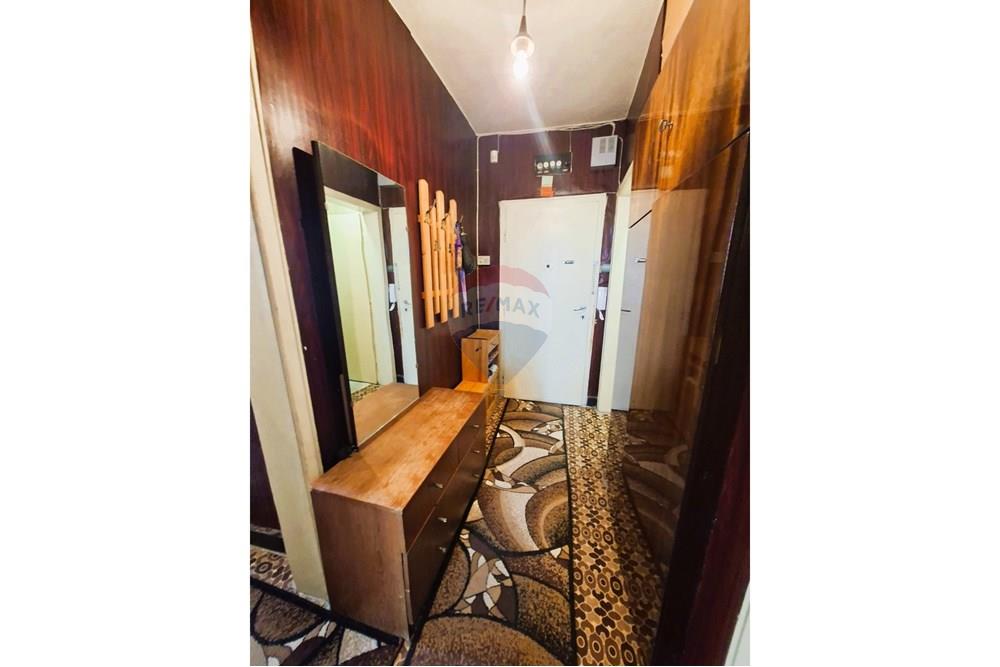 Апартамент - За продажба - гр. Варна, Област Варна, България - 13.JPG - Коридор - 360321001-505