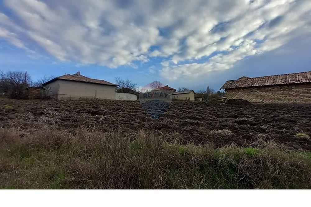 Селска къща - За продажба - с. Мортагоново, Област Разград, България - viber_изображение_2025-11-21_16-45-50-624.jpg - 360491001-89