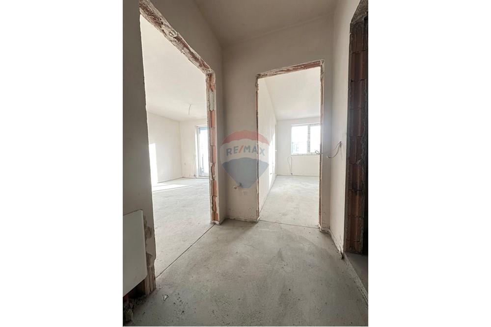 Апартамент - За продажба - гр. Варна, Област Варна, България - viber_изображение_2025-12-18_14-55-56-653.jpg - 360511009-189