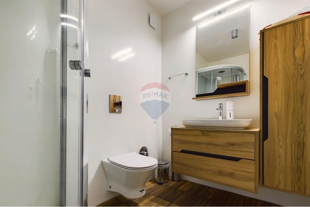 Апартамент - За продажба - гр. Варна, Област Варна, България - CAM02315G0-PR0031-STILL016.jpg - Баня към спалнята - 360531003-34