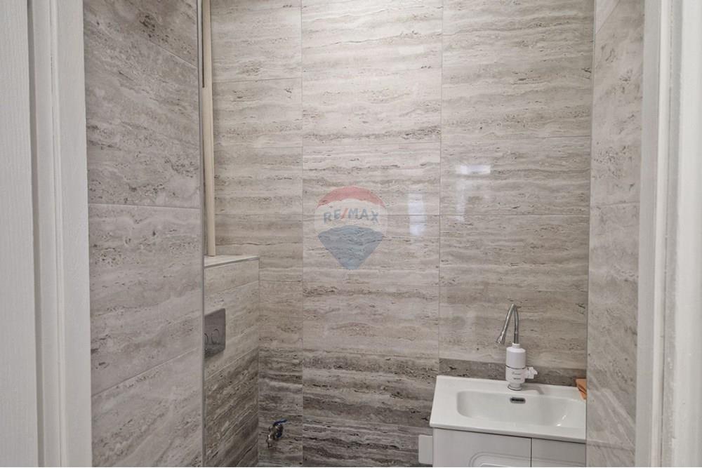 Офис - Под наем - гр. Варна, Област Варна, България - viber_image_2025-03-19_12-06-12-468.jpg - 360531003-39