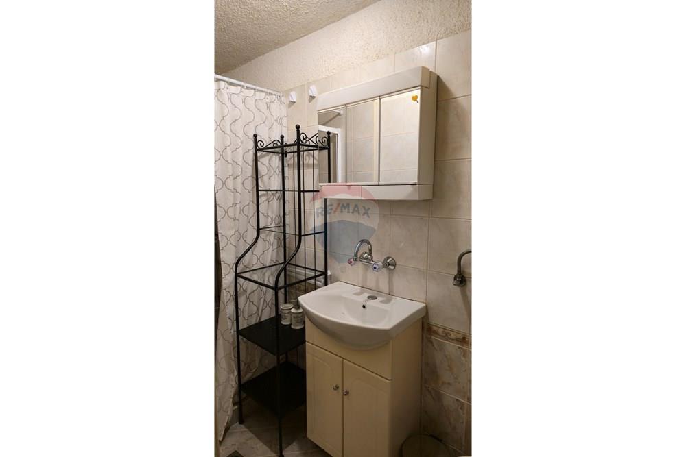 Апартамент - Под наем - гр. София, Област София град, България - 20251029_152942.jpg - Баня - 360501004-116