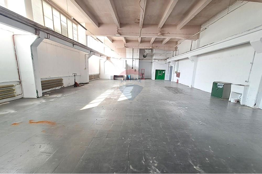 Индустриален имот - Под наем - гр. Русе, Област Русе, България - 20251021_140011.JPG - 360451036-39