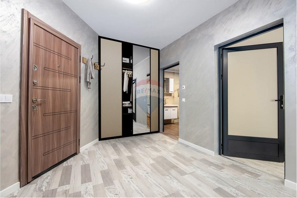 Апартамент - За продажба - гр. Варна, Област Варна, България - FB_IMG_1764750226742.jpg - 360331005-105