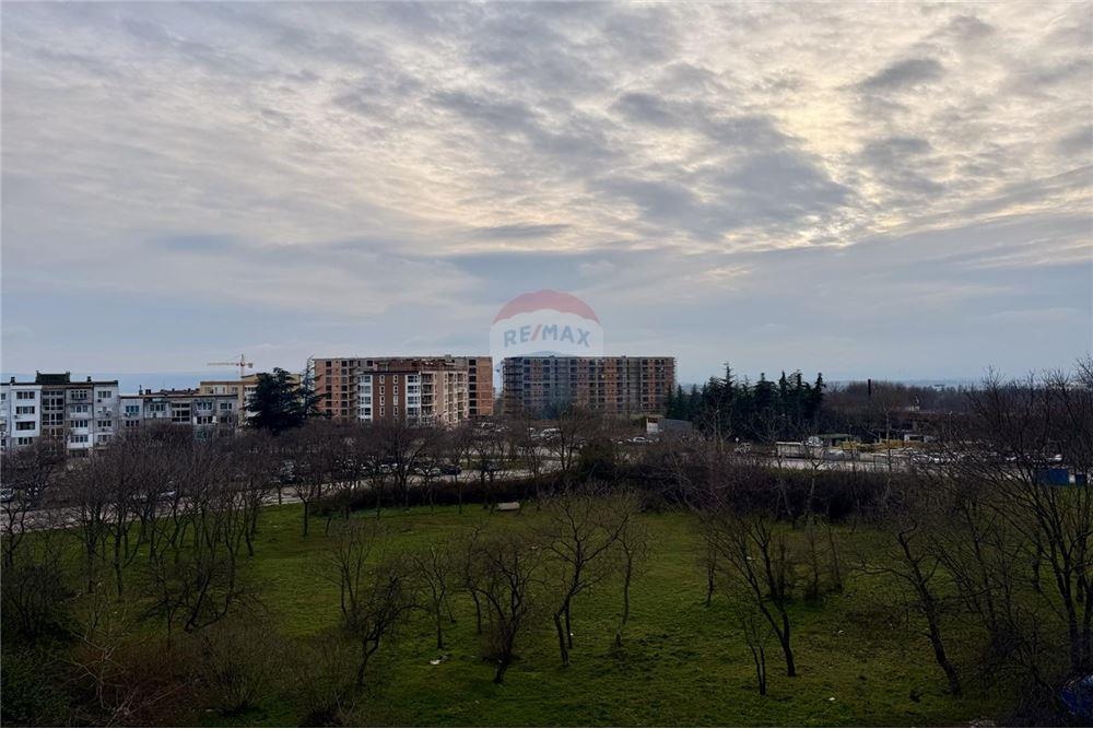 Апартамент - За продажба - гр. Варна, Област Варна, България - Закрита югозападна тераса с достъп от всекидневна - Тераса - 360321025-274