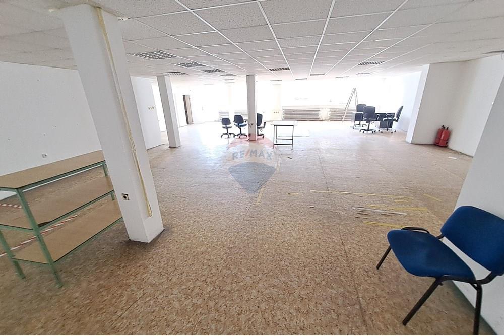 Индустриален имот - Под наем - гр. Русе, Област Русе, България - 20251021_135430.JPG - 360451036-39