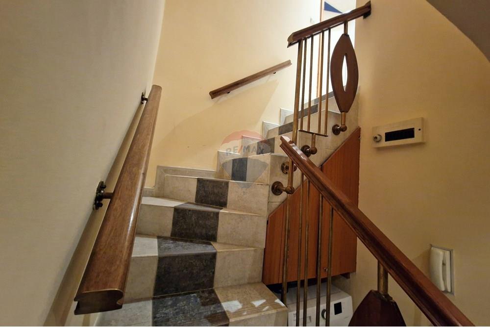 Maisonette - For Sale - гр. Русе, Област Русе, Болгария - 20251023_181019~2.jpg - 360451038-17