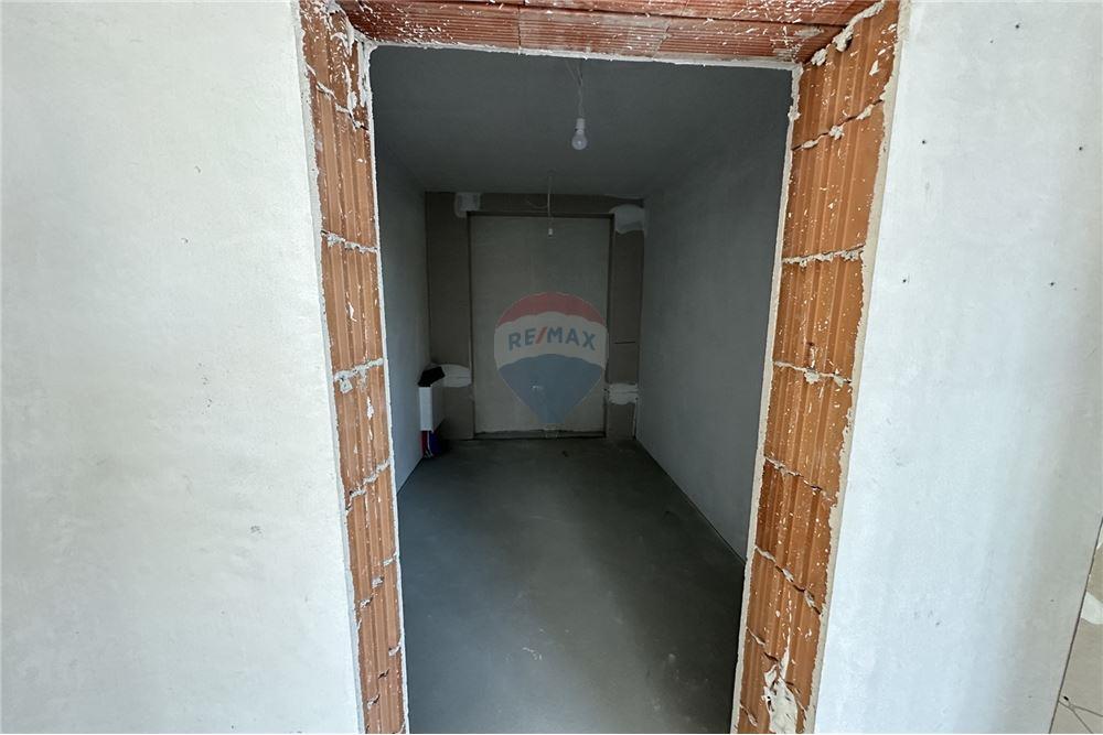 Градска къща - За продажба - гр. София, Област София град, България - 54 - 360241007-88