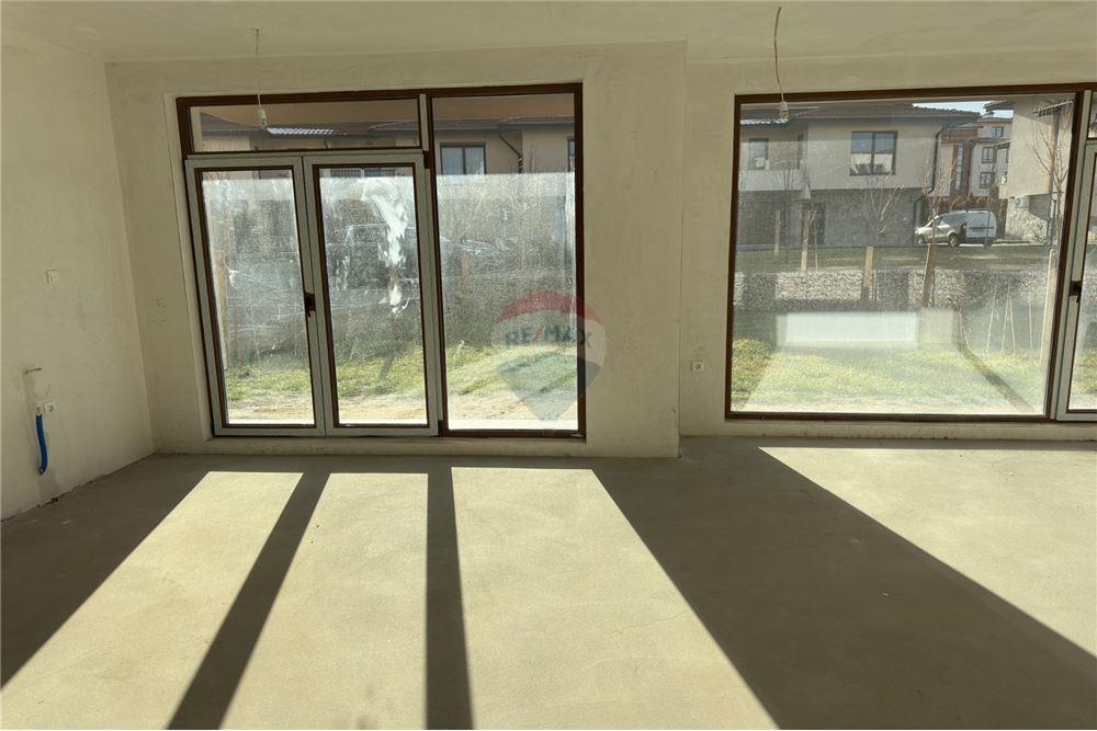 Градска къща - За продажба - гр. София, Област София град, България - 48 - 360241007-88