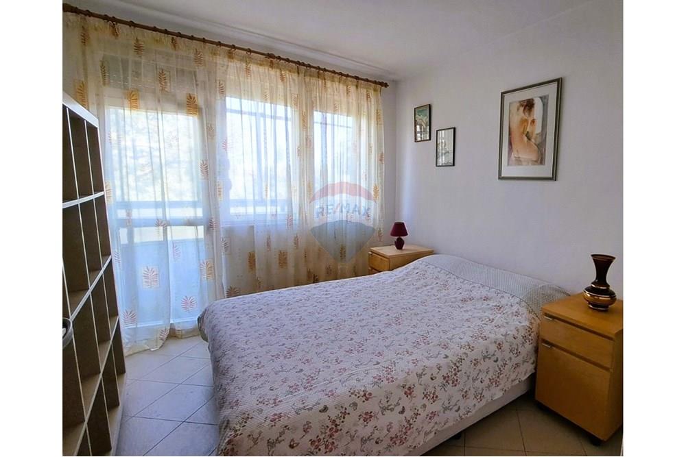 Апартамент - За продажба - гр. Варна, Област Варна, България - 9.jpg - Спалня - 360301012-124