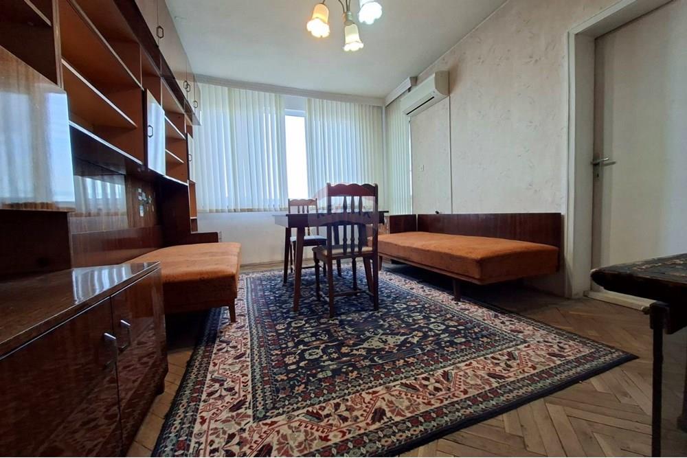 Апартамент - За продажба - гр. Варна, Област Варна, България - viber_изображение_2025-10-20_11-58-43-120.jpg - Всекидневна - 360321001-505