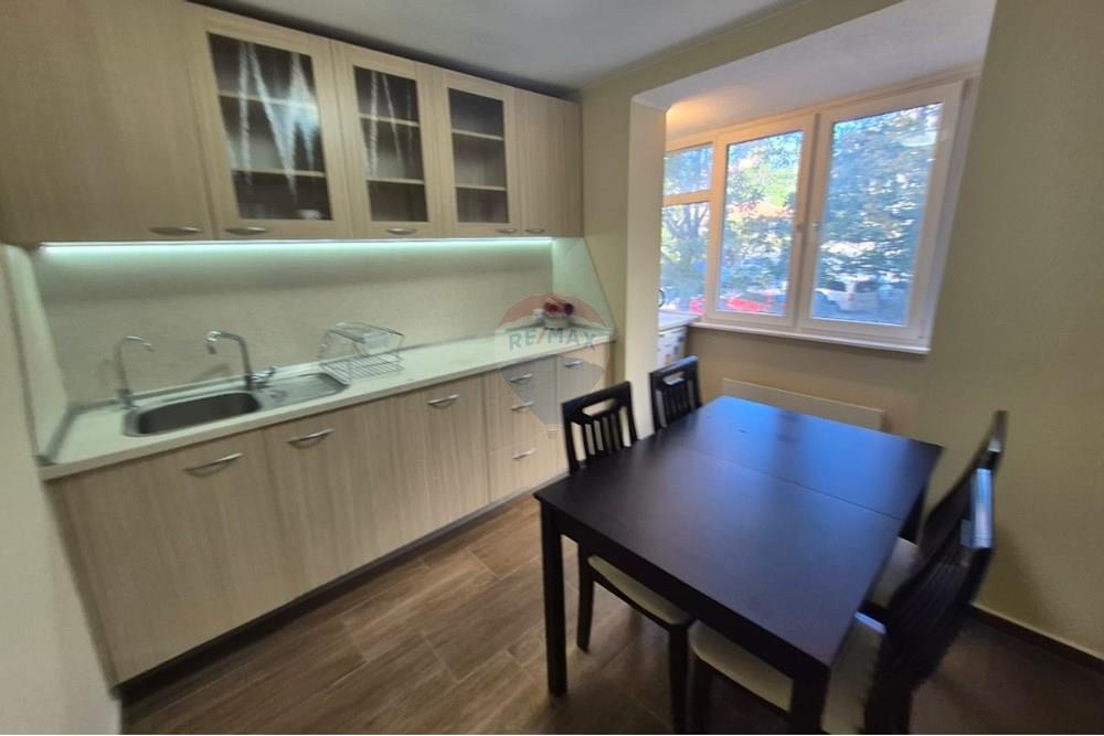 Апартамент - Под наем - гр. Варна, Област Варна, България - Изображение от WhatsApp на 2025-10-26 в 21.28.43_cee47d71.jpg - Кухня - 360511013-82