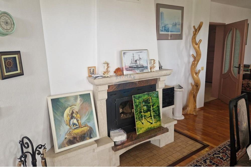 Градска къща - За продажба - гр. Варна, Област Варна, България - viber_image_2025-06-10_13-09-02-237.jpg - 360531003-45